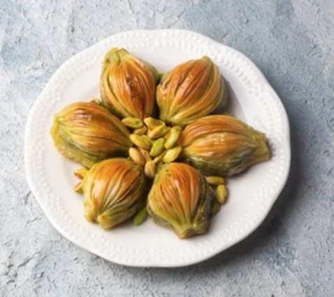Taze Fırınlanmış 1 Kg Midye Baklava